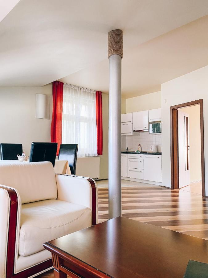 Riverside Apartments Thalia Karlovy Vary Dış mekan fotoğraf